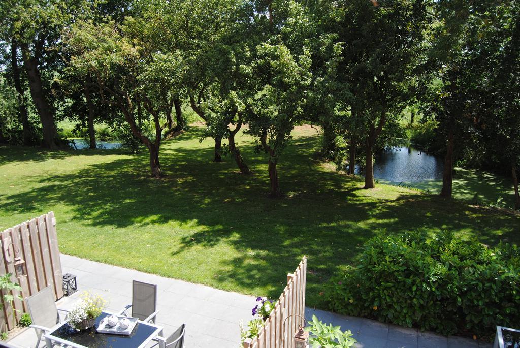 Appartementen Verhuur De Trijehoek Стінс Екстер'єр фото